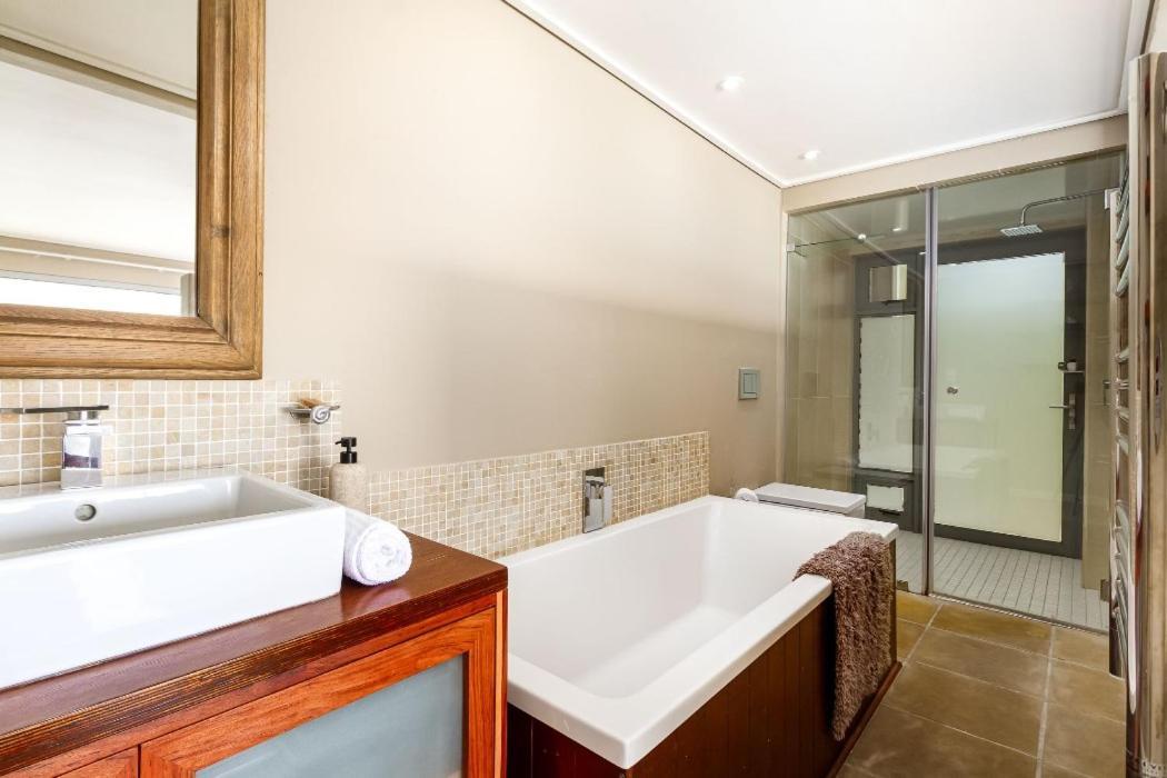 Villa Misty Cliffs 스카버러 외부 사진